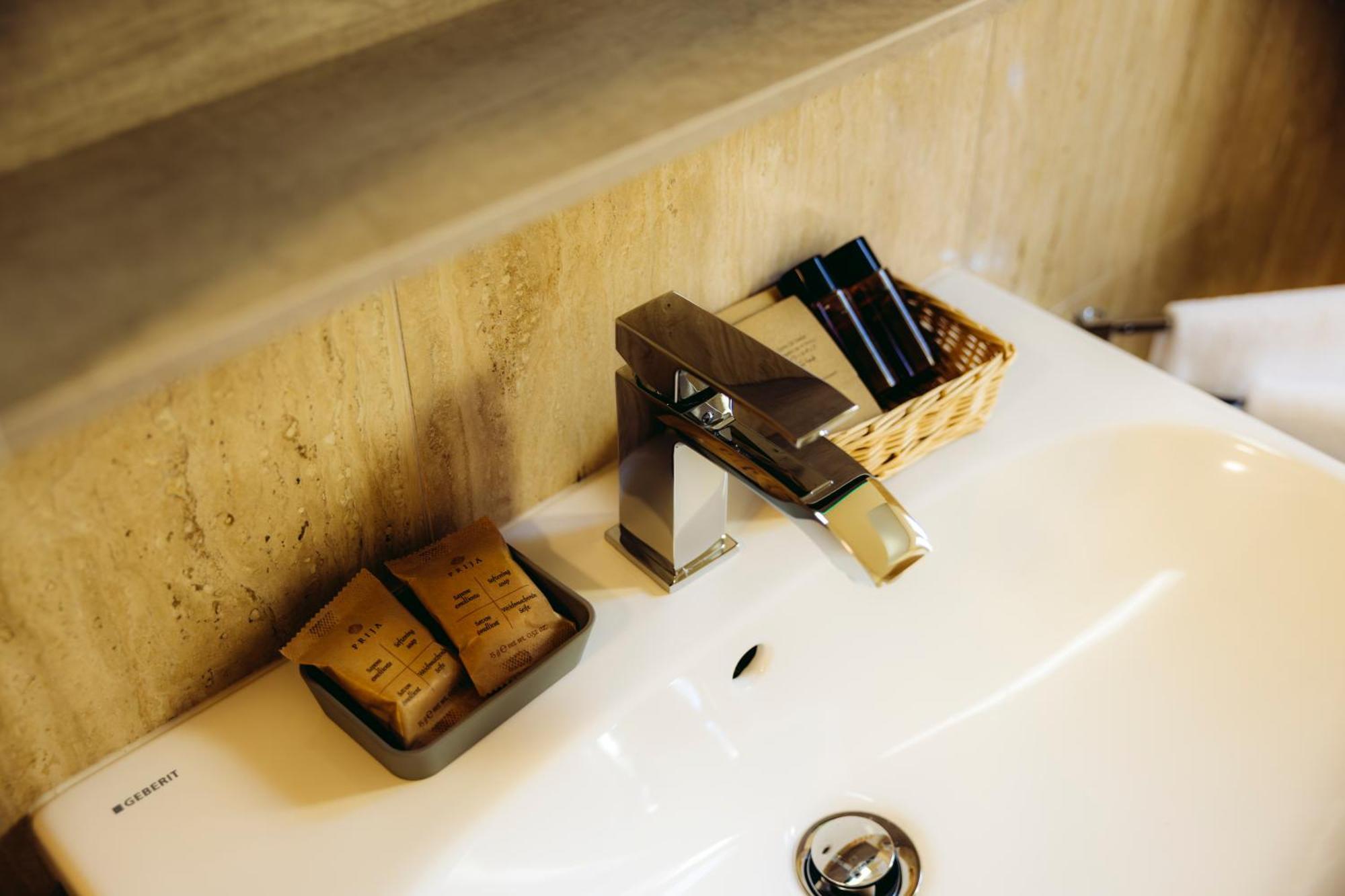 Eap Suites, เวโรนา ภายนอก รูปภาพ